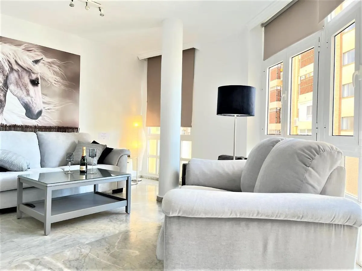 Apartamento Frente a la playa Malagueta Arenal, 10 personas Málaga