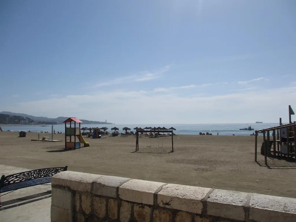 Frente A La Playa Malagueta Arenal, 10 Personas Apartment Malaga